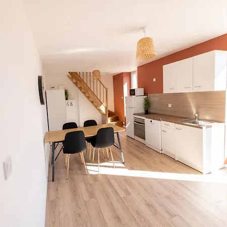 Apartament Kasa Duplex - Climatisation - Balcon - Parking Prive